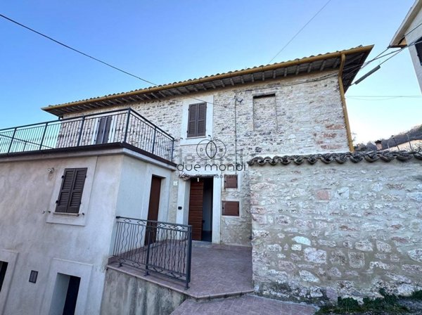 appartamento in vendita a Spoleto in zona Terzo San Severo