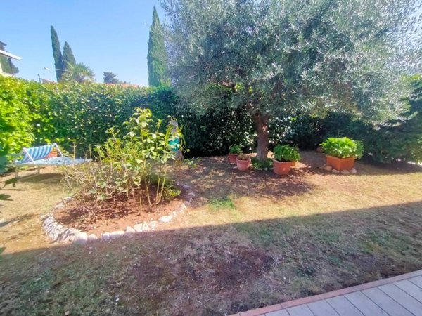 casa indipendente in vendita a Spoleto in zona Cortaccione