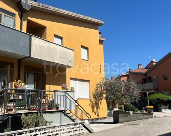 casa indipendente in vendita a Spoleto