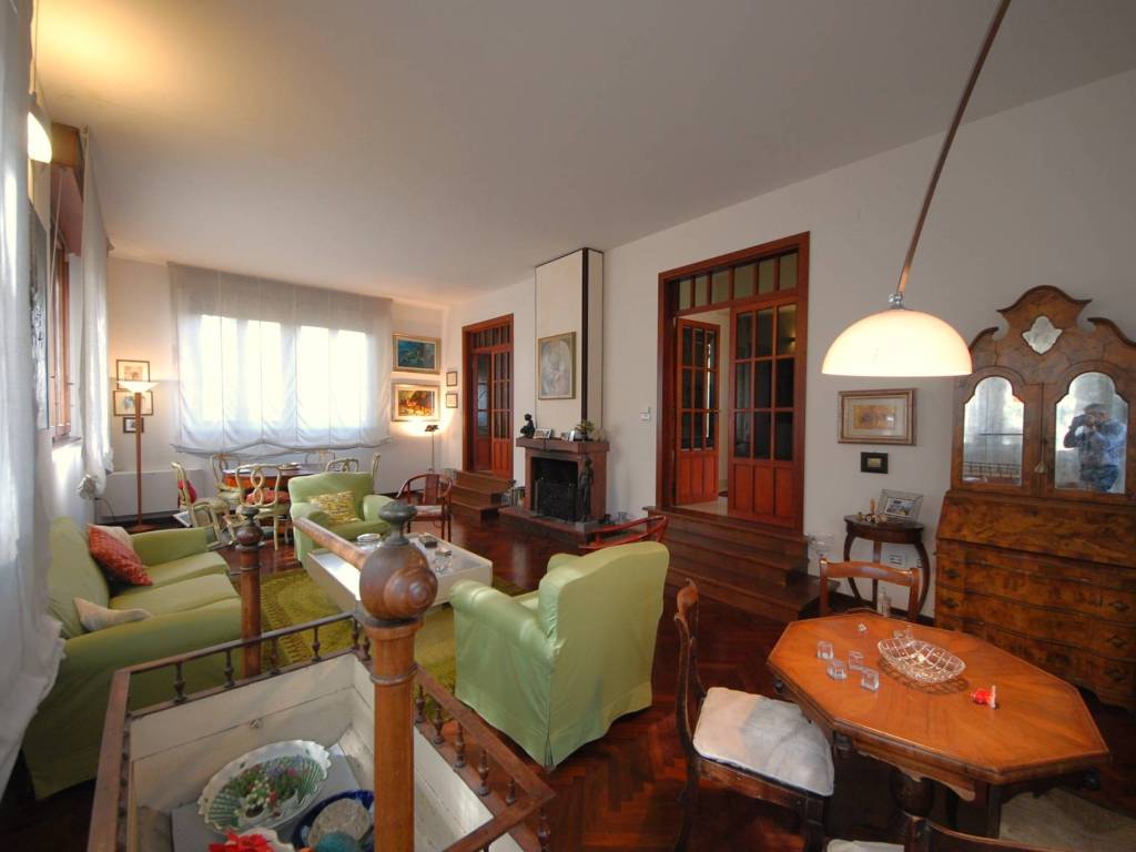 casa indipendente in vendita a Spoleto