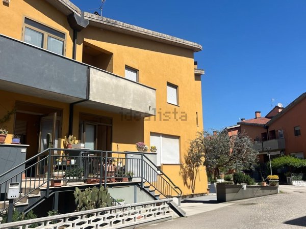 casa indipendente in vendita a Spoleto