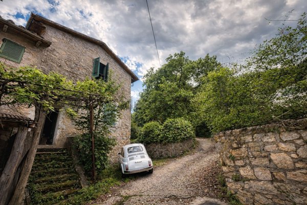 casa indipendente in vendita a Spoleto