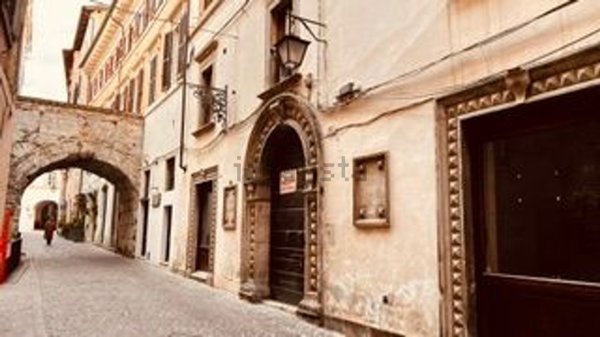negozio in vendita a Spoleto