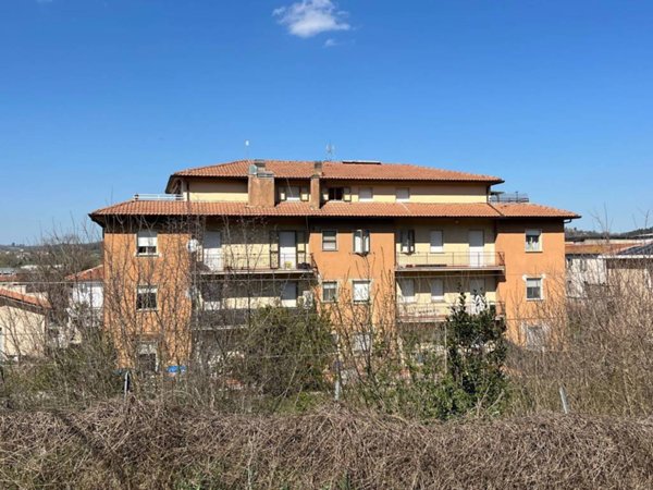 appartamento in vendita a Spoleto in zona Baiano
