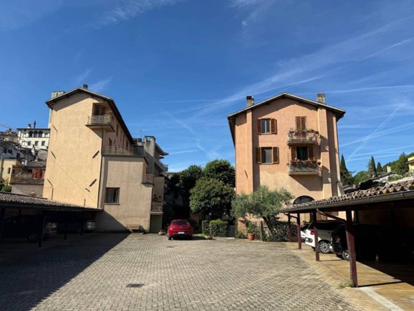 appartamento in vendita a Spoleto