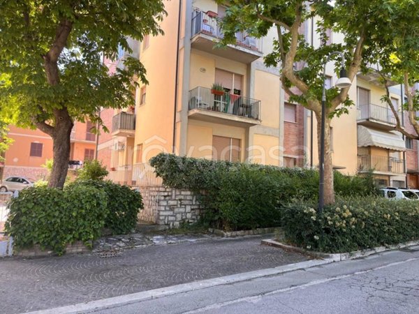 appartamento in vendita a Spoleto in zona Testaccio