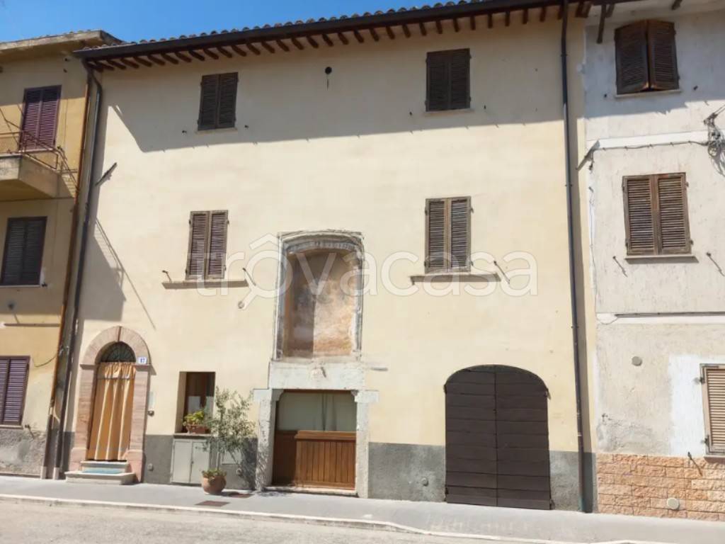 casa indipendente in vendita a Spoleto in zona San Giacomo