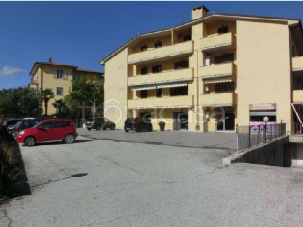 appartamento in vendita a Spoleto in zona San Giovanni di Baiano