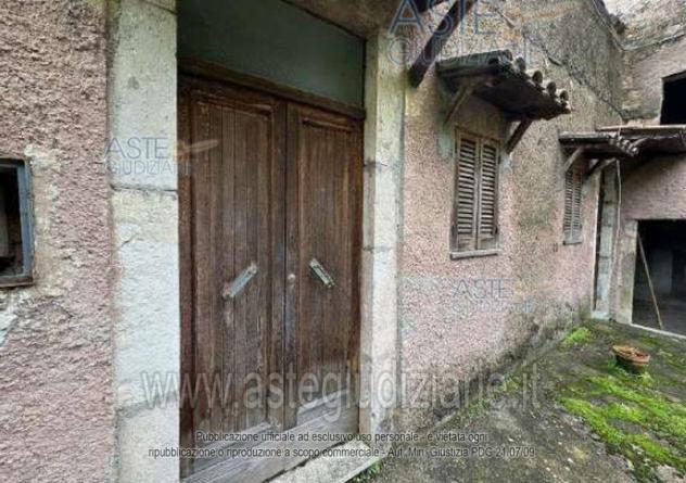 terreno edificabile in vendita a Spoleto in zona Cese