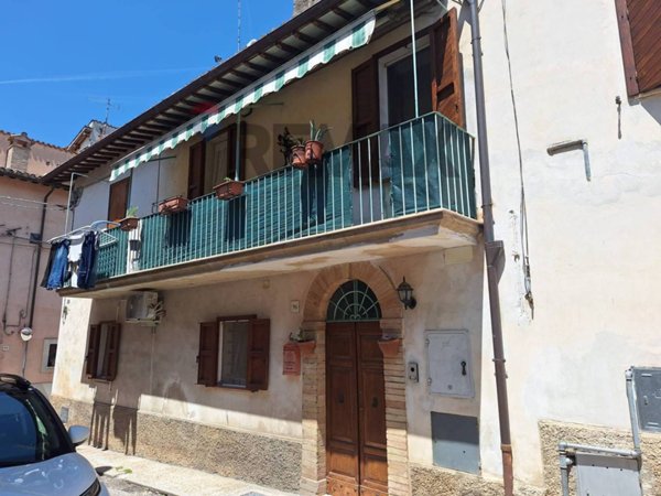 appartamento in vendita a Spoleto in zona San Giacomo