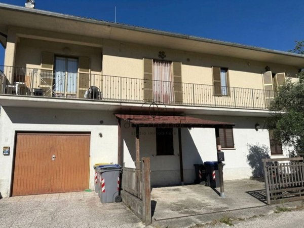 appartamento in vendita a Spoleto in zona Cerqueto