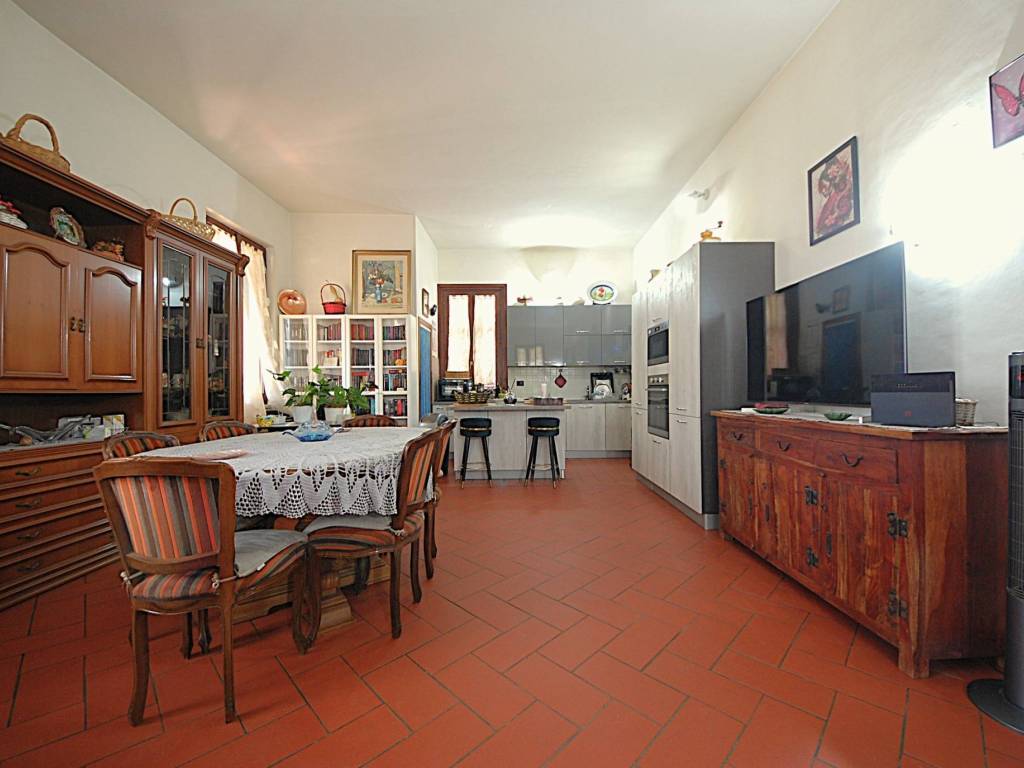casa indipendente in vendita a Spoleto in zona Pontebari