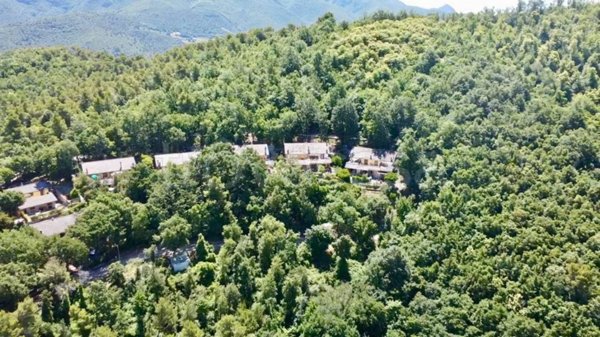 casa indipendente in vendita a Spoleto