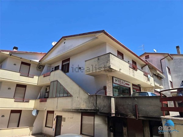 appartamento in vendita a Spoleto in zona San Giovanni di Baiano