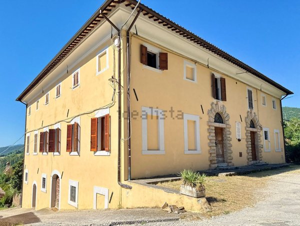 casa indipendente in vendita a Spoleto in zona Ancaiano