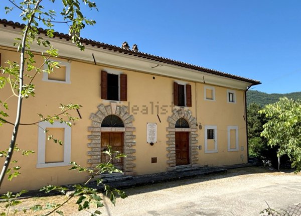 casa indipendente in vendita a Spoleto in zona Ancaiano