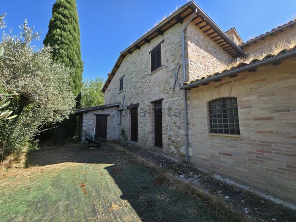 casale in vendita a Spoleto