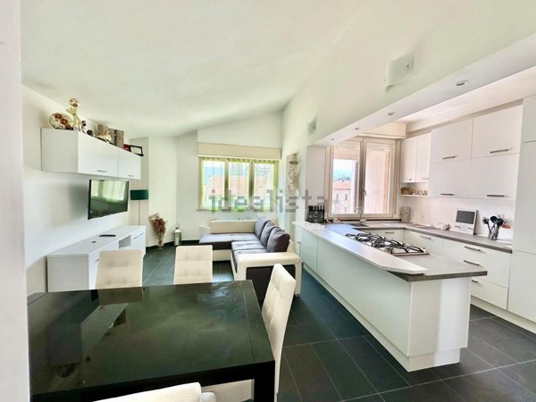 appartamento in vendita a Spoleto in zona Collerisana