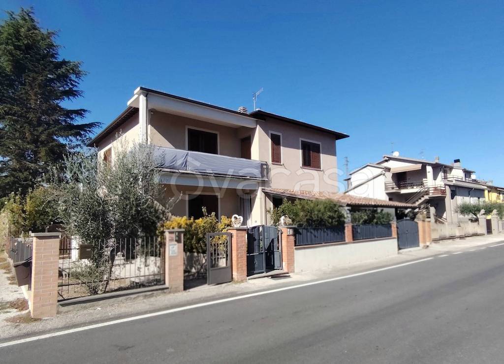 casa indipendente in vendita a Spoleto in zona San Martino
