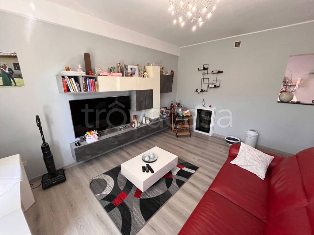 appartamento in vendita a Spoleto in zona San Giovanni di Baiano