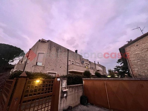 appartamento in vendita a Spoleto in zona Collerisana