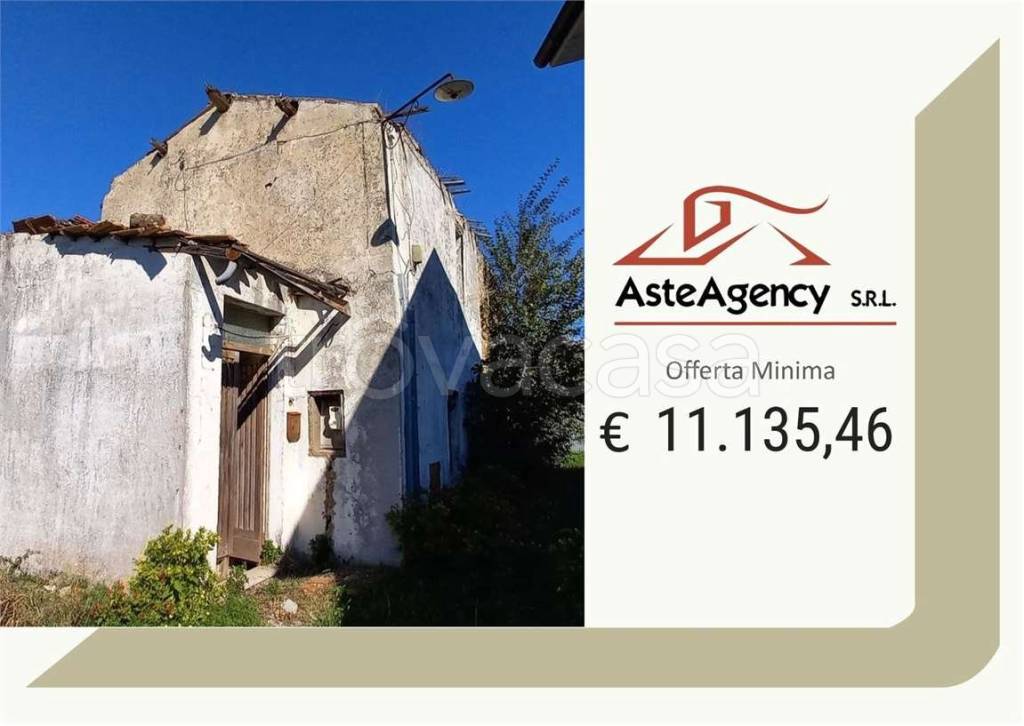 casa indipendente in vendita a Spoleto