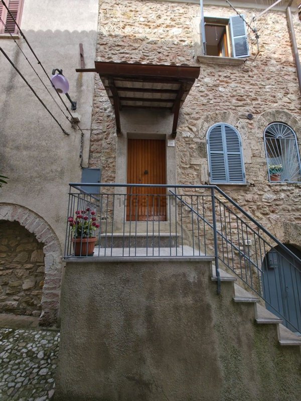appartamento in vendita a Spoleto