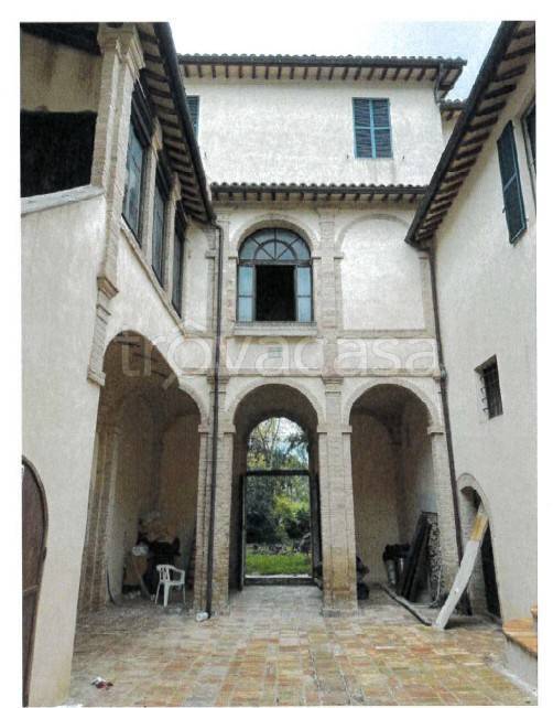 casa indipendente in vendita a Spoleto in zona Collerisana