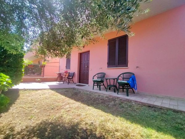 casa indipendente in vendita a Spoleto in zona Cortaccione