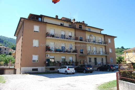 appartamento in vendita a Spoleto in zona Baiano