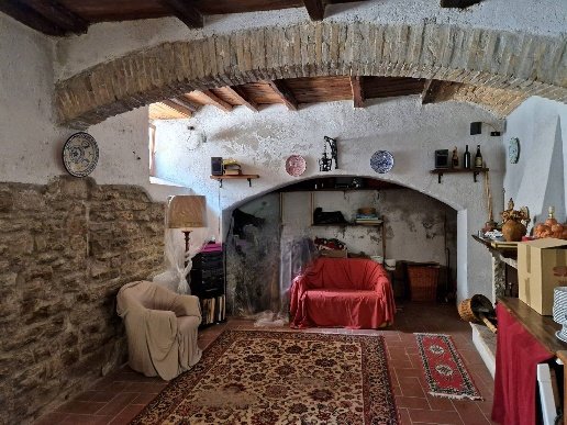 appartamento in vendita a Spoleto in zona Collerisana