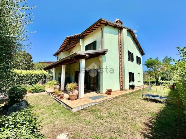 appartamento in vendita a Spoleto in zona Collerisana