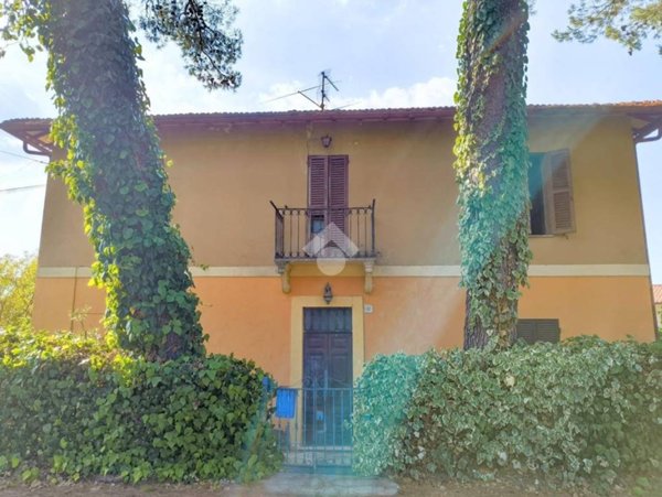 casa indipendente in vendita a Spoleto