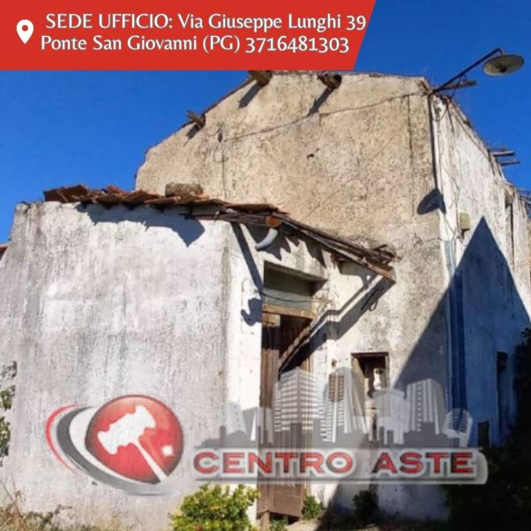 casa indipendente in vendita a Spoleto
