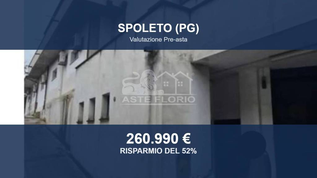 locale commerciale in vendita a Spoleto in zona Collerisana