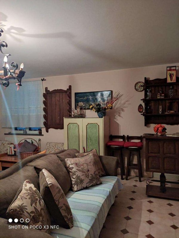 casa indipendente in vendita a Spoleto in zona Morgnano