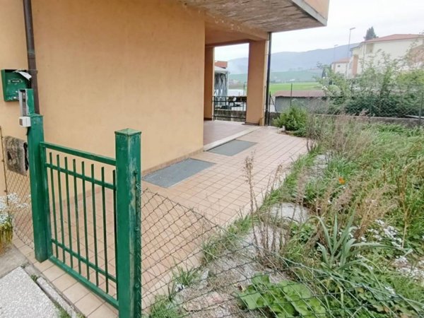 appartamento in vendita a Spoleto in zona Pontebari