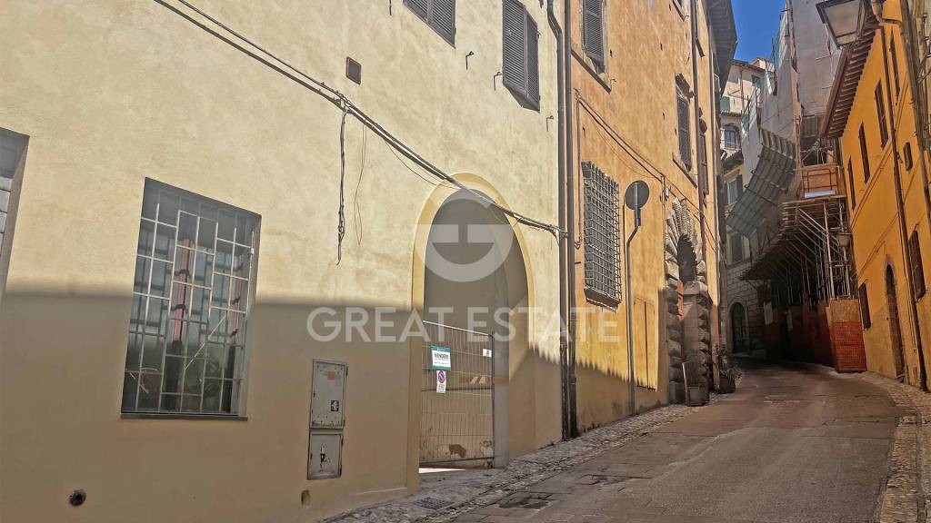 appartamento in vendita a Spoleto in zona Santo Chiodo