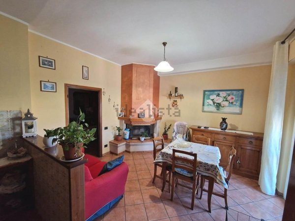appartamento in vendita a Spoleto in zona San Giovanni di Baiano