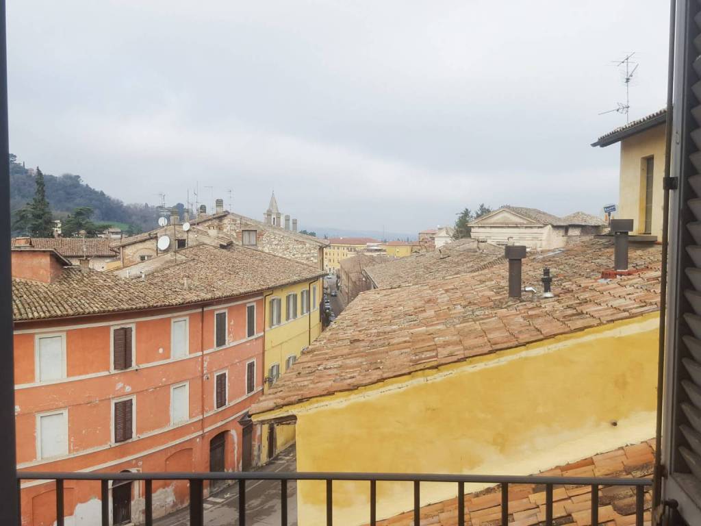 casa indipendente in vendita a Spoleto