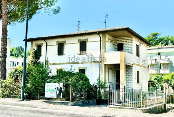 appartamento in vendita a Spoleto in zona Collerisana