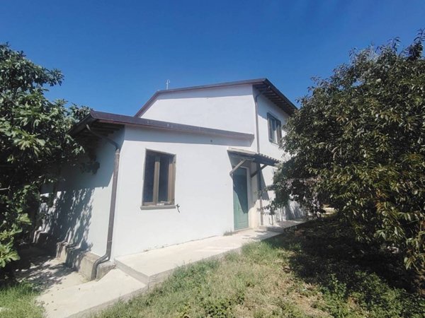 casa indipendente in vendita a Spoleto in zona San Brizio