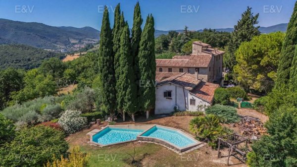 casa indipendente in vendita a Spoleto in zona Collicelli
