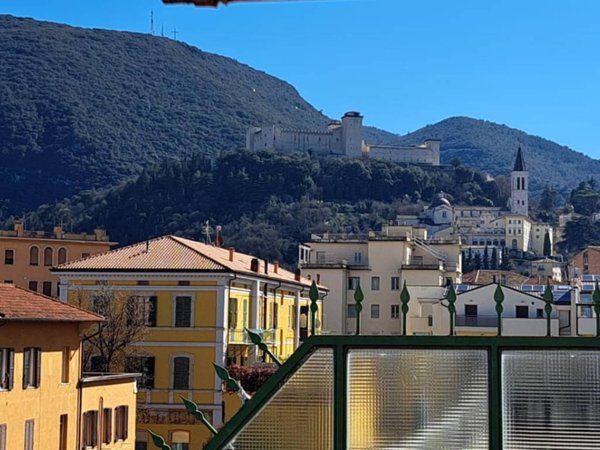 appartamento in vendita a Spoleto in zona Collerisana