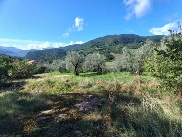 terreno in vendita a Spoleto in zona Ancaiano
