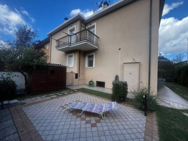 casa indipendente in vendita a Spoleto in zona San Giovanni di Baiano