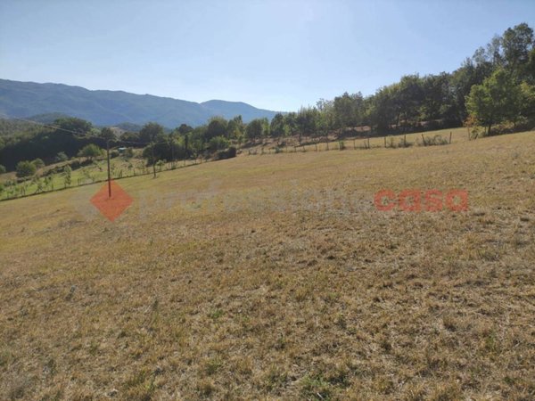 terreno in vendita a Spoleto in zona Pompagnano