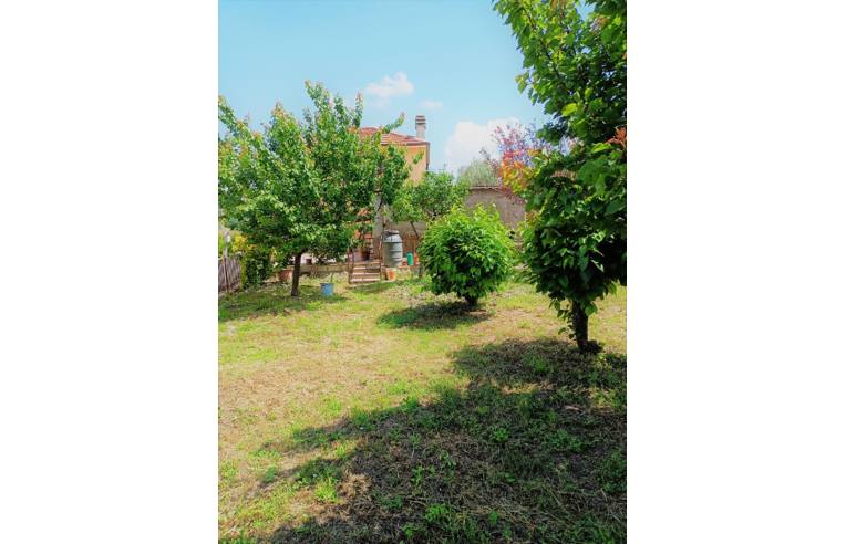 casa indipendente in vendita a Spoleto