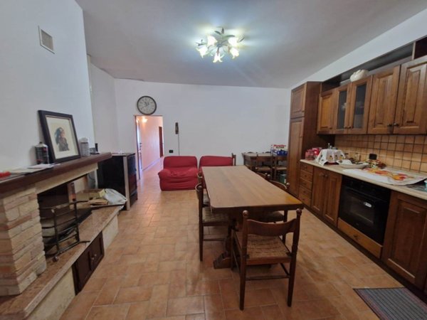 appartamento in vendita a Spoleto in zona Silvignano