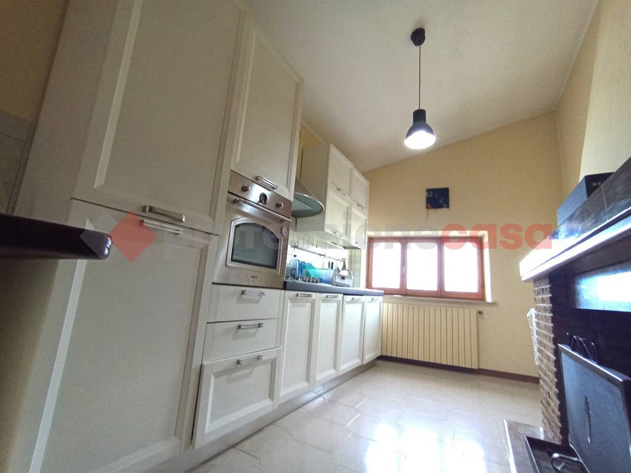 appartamento in vendita a Spoleto in zona Petrognano
